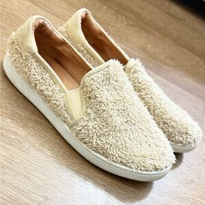 UGG Ricci Faux Fur Slip On SneakersTan Size 8.5